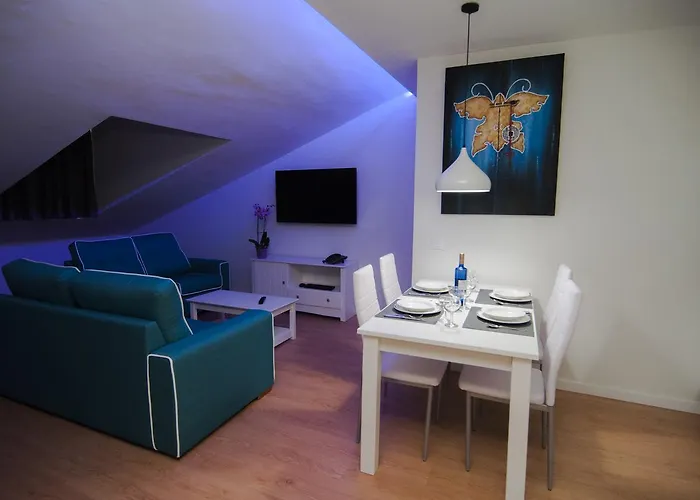 Rodeos Luxury Lägenhet *