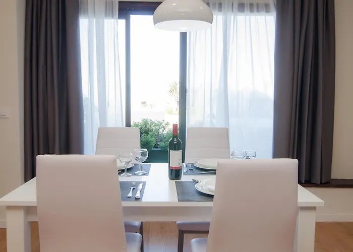 Rodeos Luxury Lägenhet *