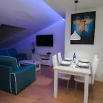 Rodeos Luxury Apartment *